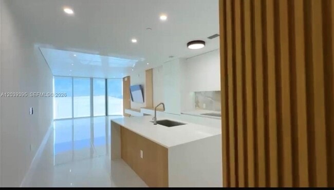 700 NE 24th St Unit 1505