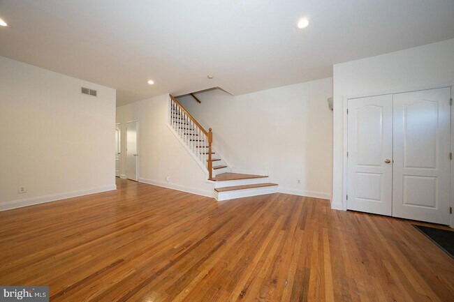 Photo - 2822 Ogden St