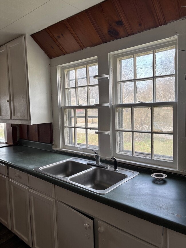 Photo - 513 S 19th Ave