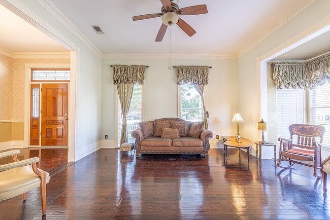 Photo - 809 Milam St