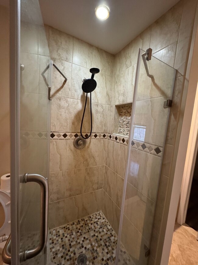 Photo - 700 Evergreen Ct