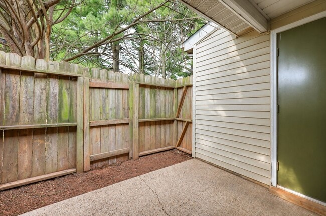 379 Lafayette Dr