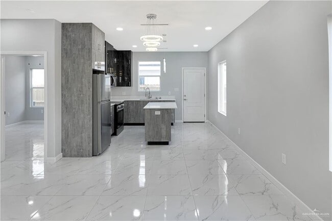 3517 S Dominique Dr Unidad 1