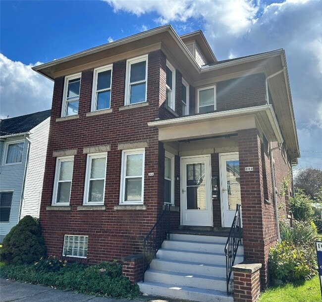 Building Photo - 263 W 29th St
