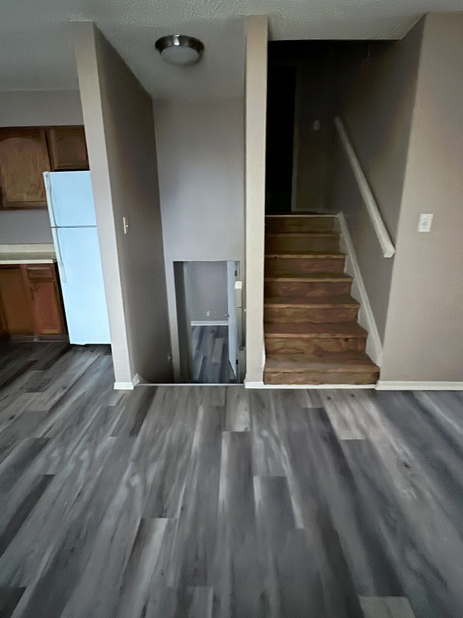 Photo - 309 N 6th Ave