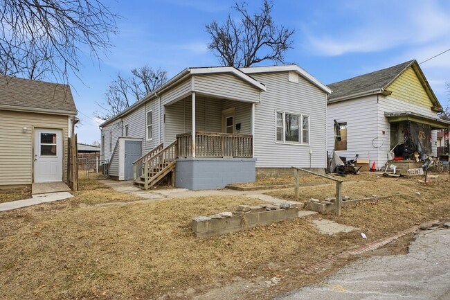 Photo - Cozy 3-Bedroom, 1-Bath Single-Family Home – 1,104 sq ft