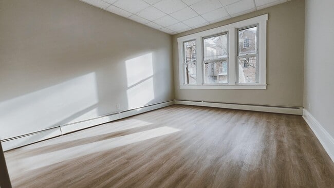 Photo - 264 Lexington Ave Unidad 1R