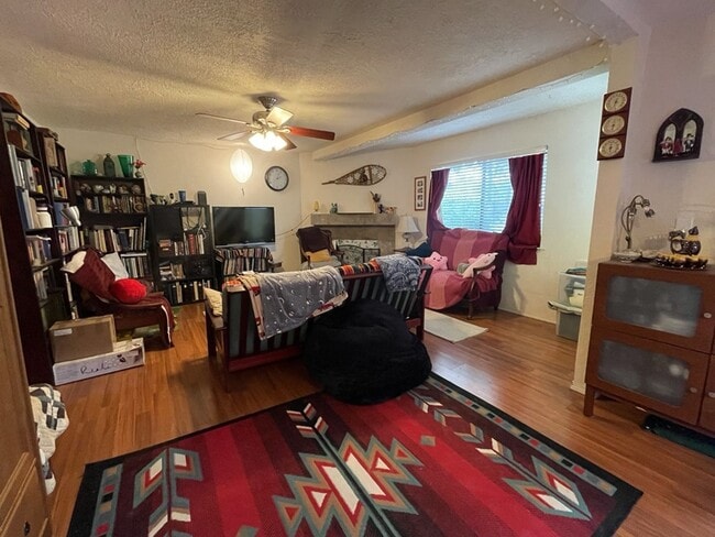 Photo - Beautiful 3 bedroom townhouse in Stonegate available for August move in!