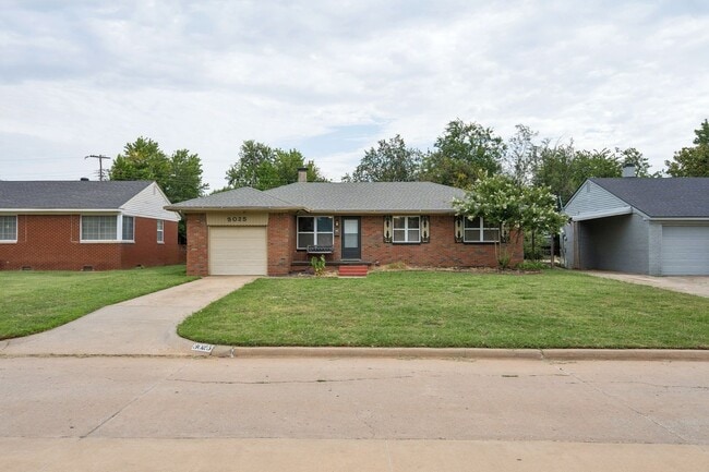 Building Photo - 3025 NW 67th St
