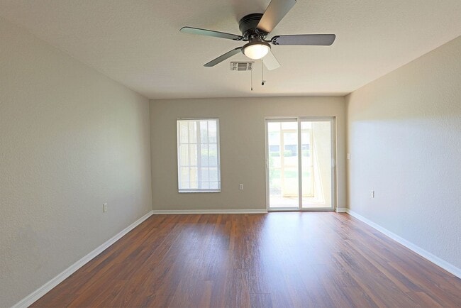 Photo - Villages of Stoneybrook 12000-1403 Unit 12000 Rain Brook Ave 1403