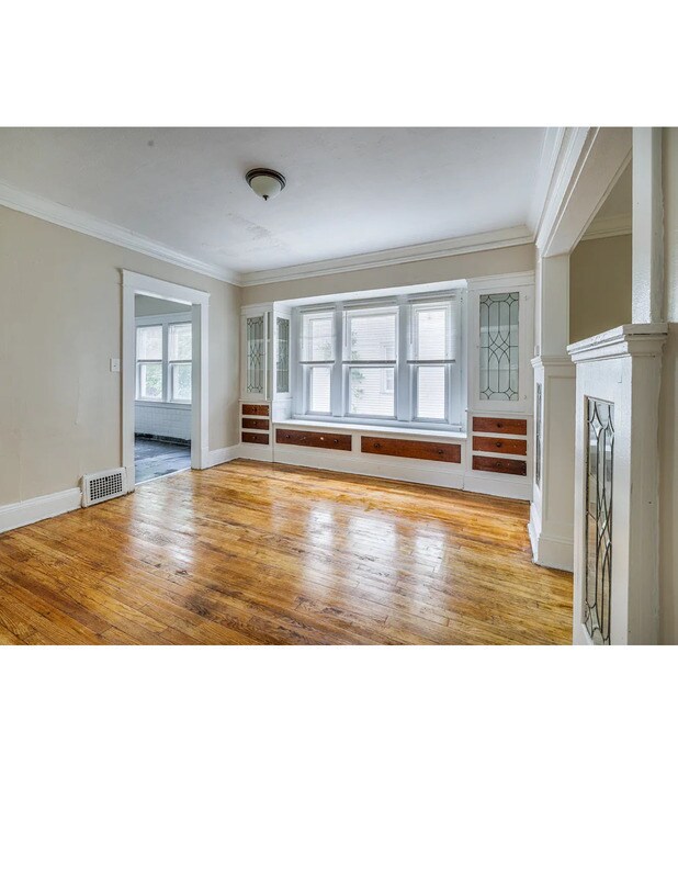 Photo - 12401 Parkhill Ave Unidad Lower