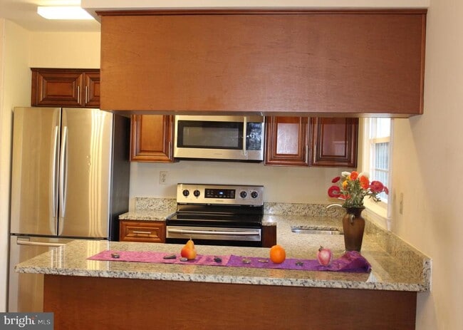 Photo - 642 Concerto Ln