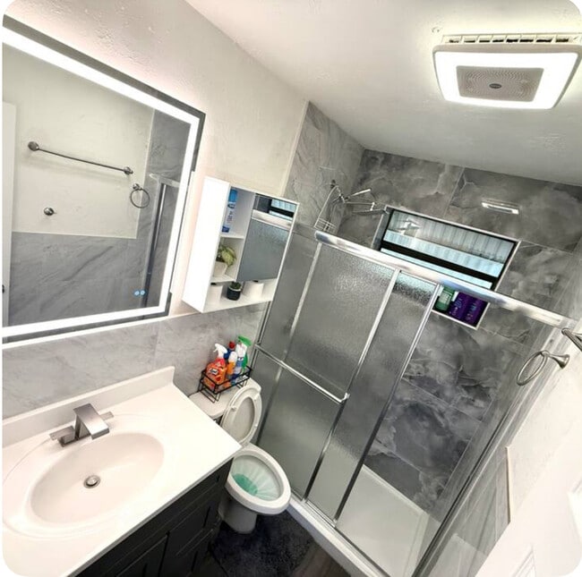 Photo - 6144 SW 30th St Unit W