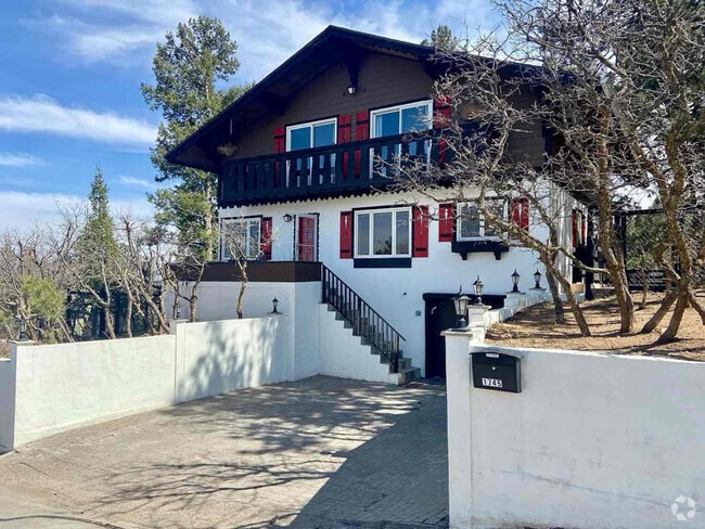 Building Photo - 1745 Old Stage Rd Rental