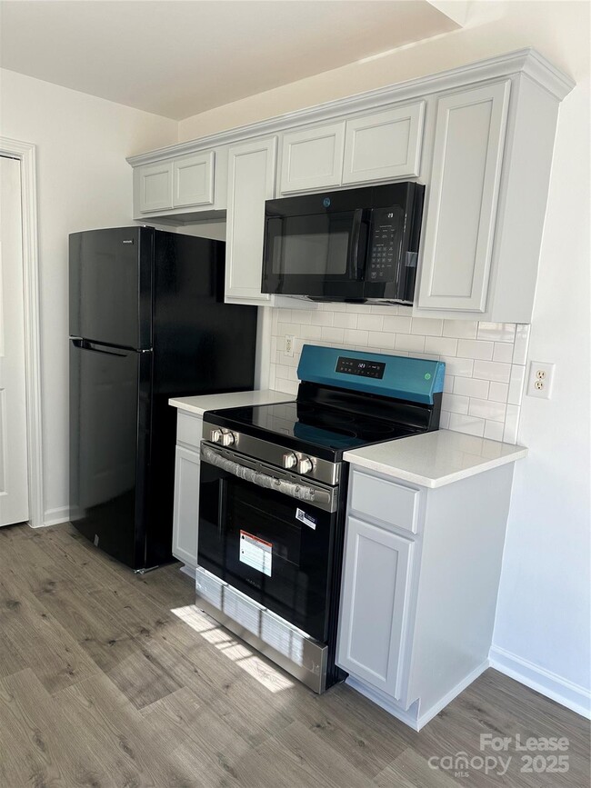 Photo - 1356 Pampas Cir