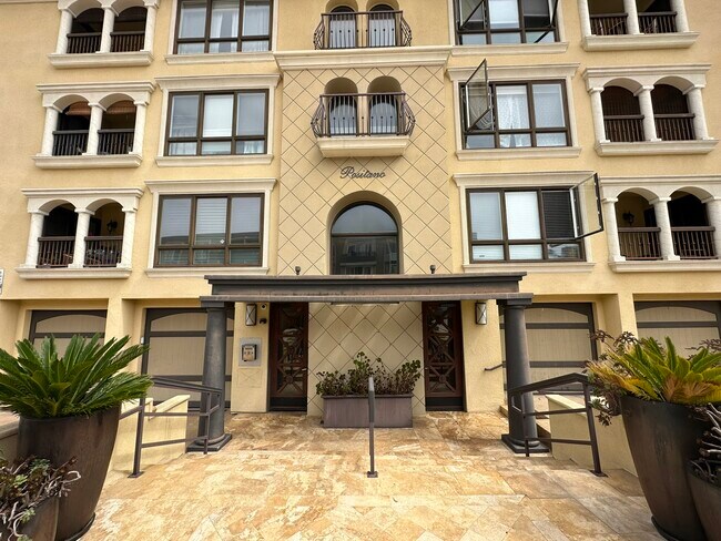 Photo - 7411 Herschel Ave