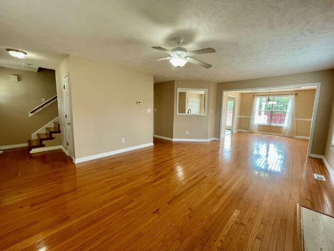 Photo - Spacious 4-Bed Haven With 2.5 Baths In Jack Britt District!