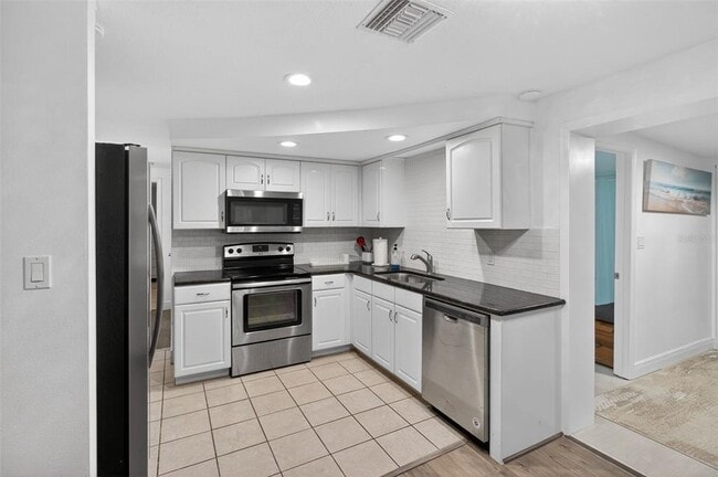 Photo - 3214 Huntington Rd
