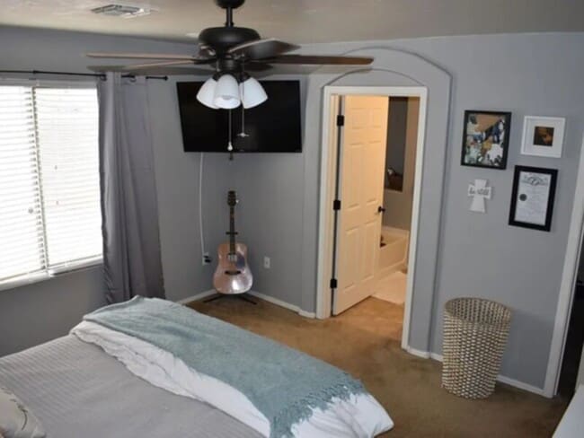 Photo - beautiful 4BD/2BA contemporary home