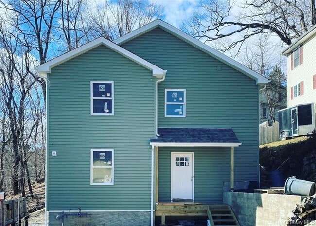 Building Photo - 69 Schneider Ave Unit 1-1 Rental