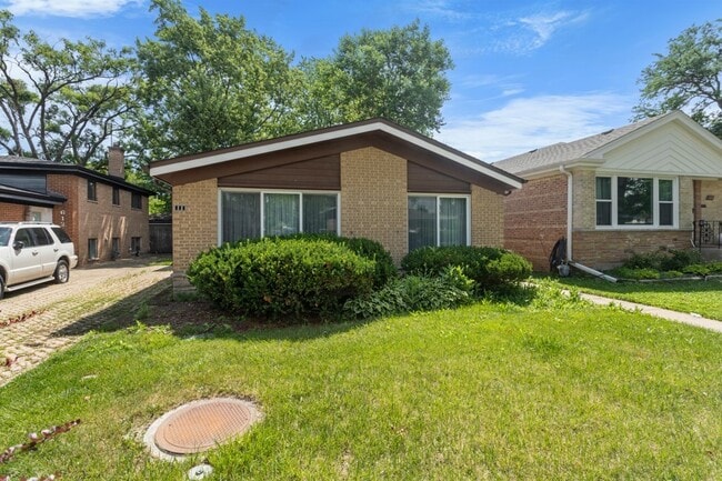 Photo - 608 Lavergne Ave House