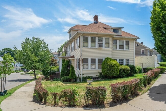 Photo - 68 Maplewood St Unit 1