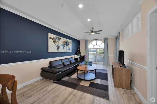 Building Photo - 1280 S Alhambra Cir Unit 1407 Rental