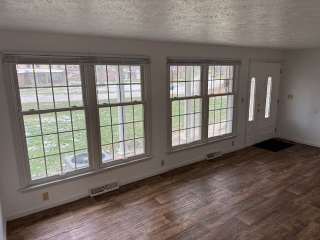 Photo - 3 Bedroom Jackson township Duplex