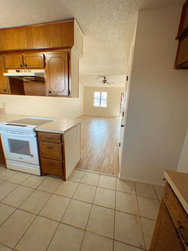 Photo - 1639 N Cedar Loop