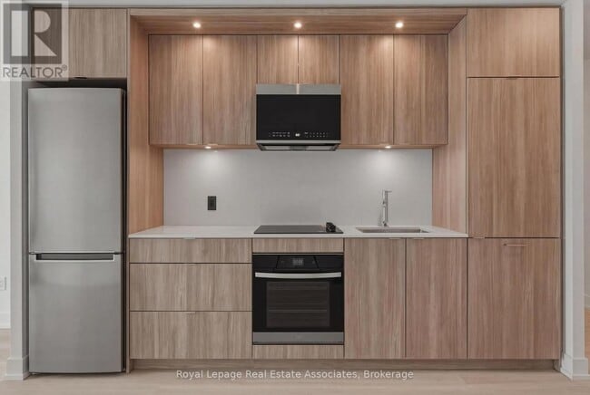 Photo - 25 Cordova Ave Unit 1402