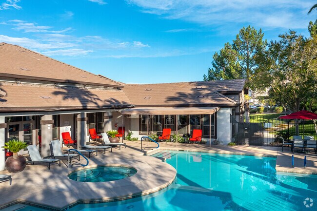 Photo - Traverse Point