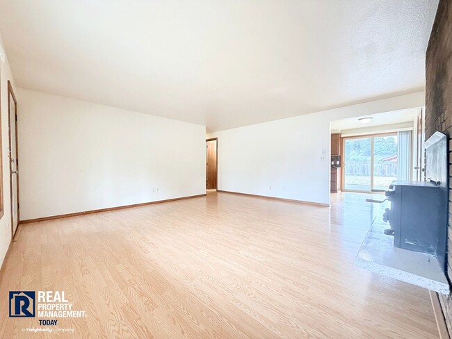7829 Samurai Ct SE Unit B