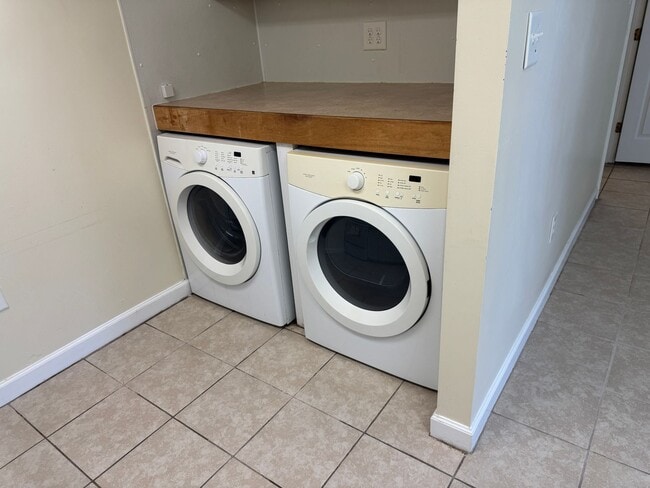 Photo - 1078 Jonestown Rd