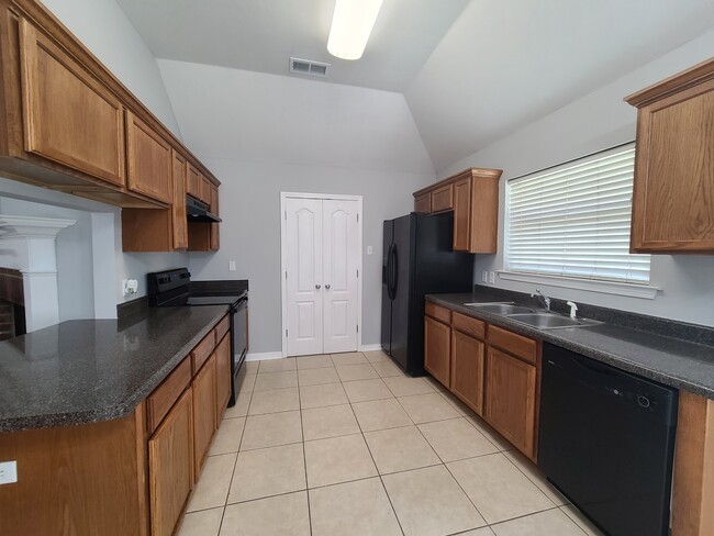 Photo - 61471 N 7th St