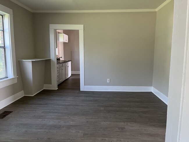 Photo - 2807 34th St N