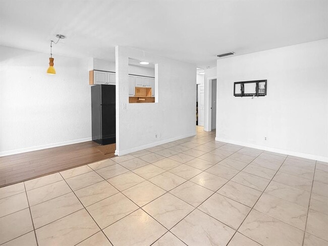 Photo - 2607 NE 8th Ave Unidad 29
