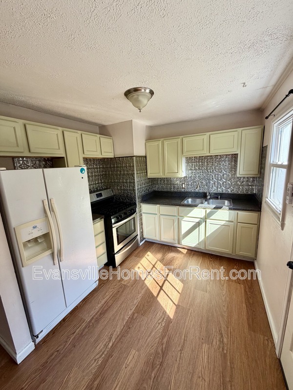 Photo - 1604 Marbo Ave