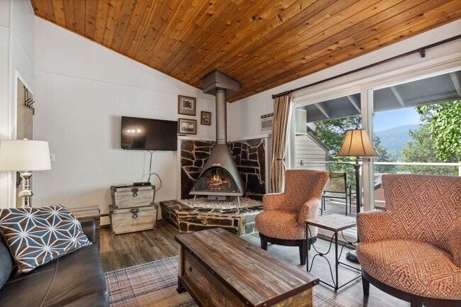 Photo - 1 bedroom, 1 bath condo on Whitefish Lake