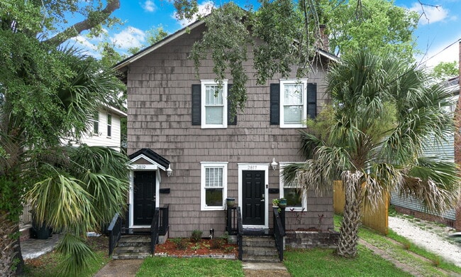 Stunning Upstairs 2-Bed, 1-Bath, Kitchen, ... - Stunning Upstairs 2-Bed, 1-Bath, Kitchen, ... Apartment
