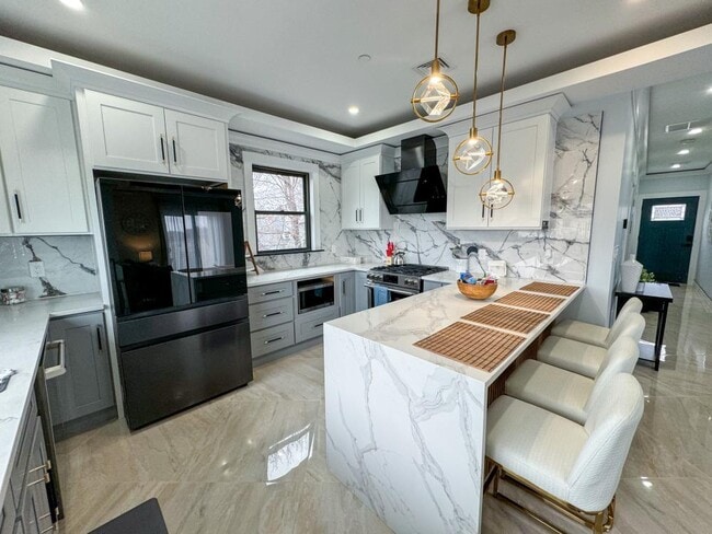 Photo - 3 bedroom in Boston MA 02122 Unidad 3