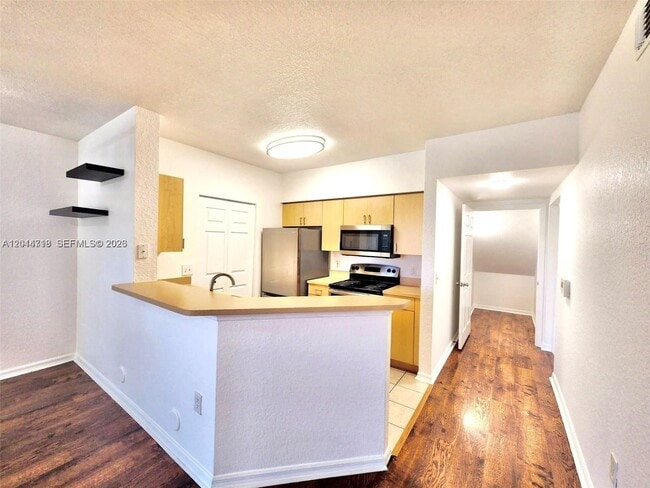 Photo - 2209 Belmont Ln Unit 2209
