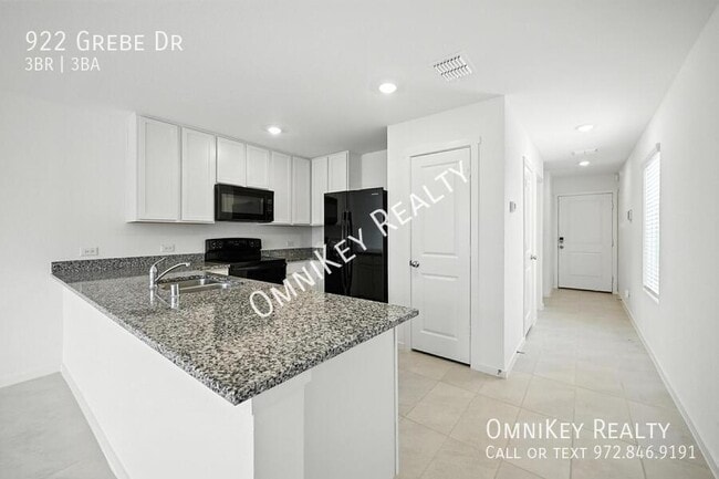 Photo - 922 Grebe Dr