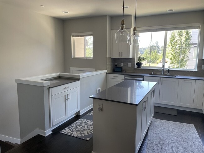 Photo - Beautiful Bothell Townhome