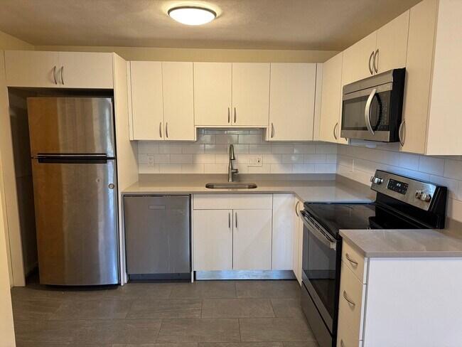 Photo - 39 Englewood Ave Unit 12