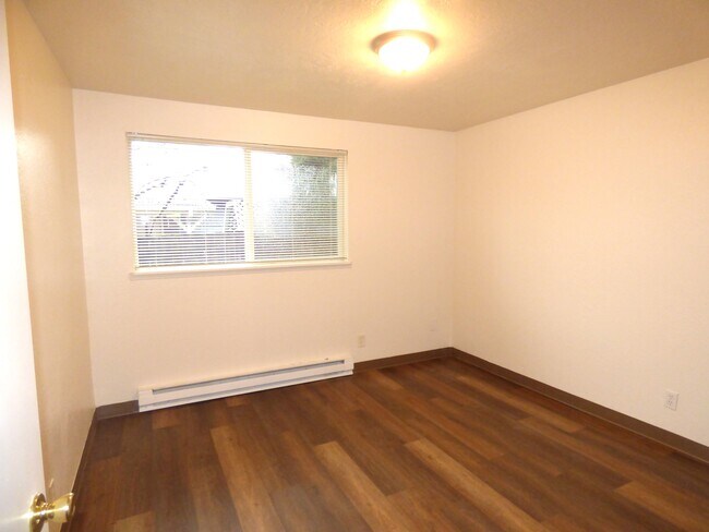 Photo - Springwood Terrace Apartments