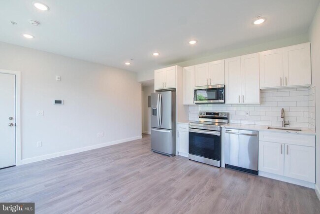 Photo - 2649 Titan St Unit B