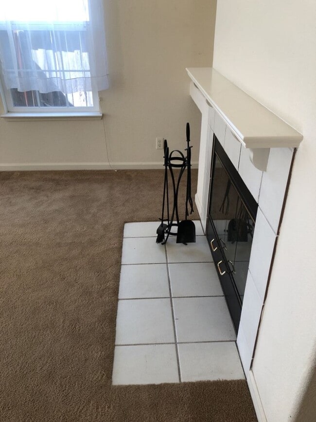 Photo - 3 Bed 2.5  Bath House in South Davis