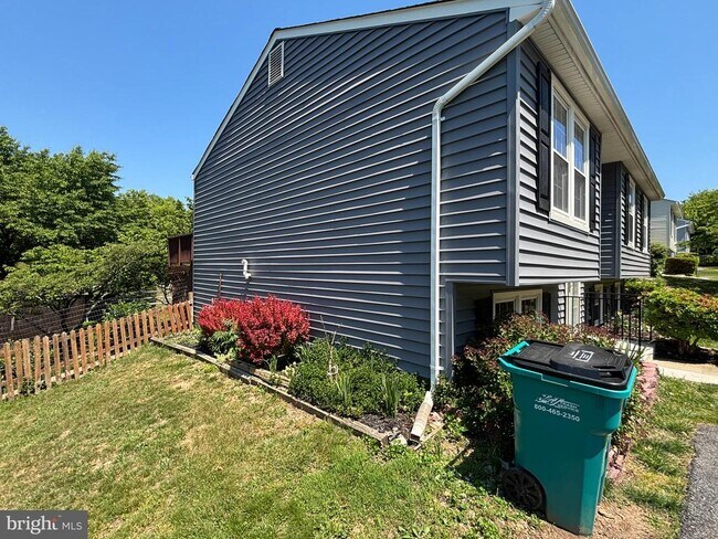 Photo - 25936 Largo Ct