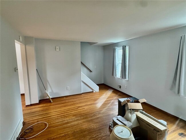 Photo - 214 E Spruce St