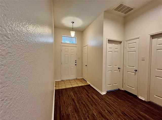 Photo - 620 Brookbank Dr